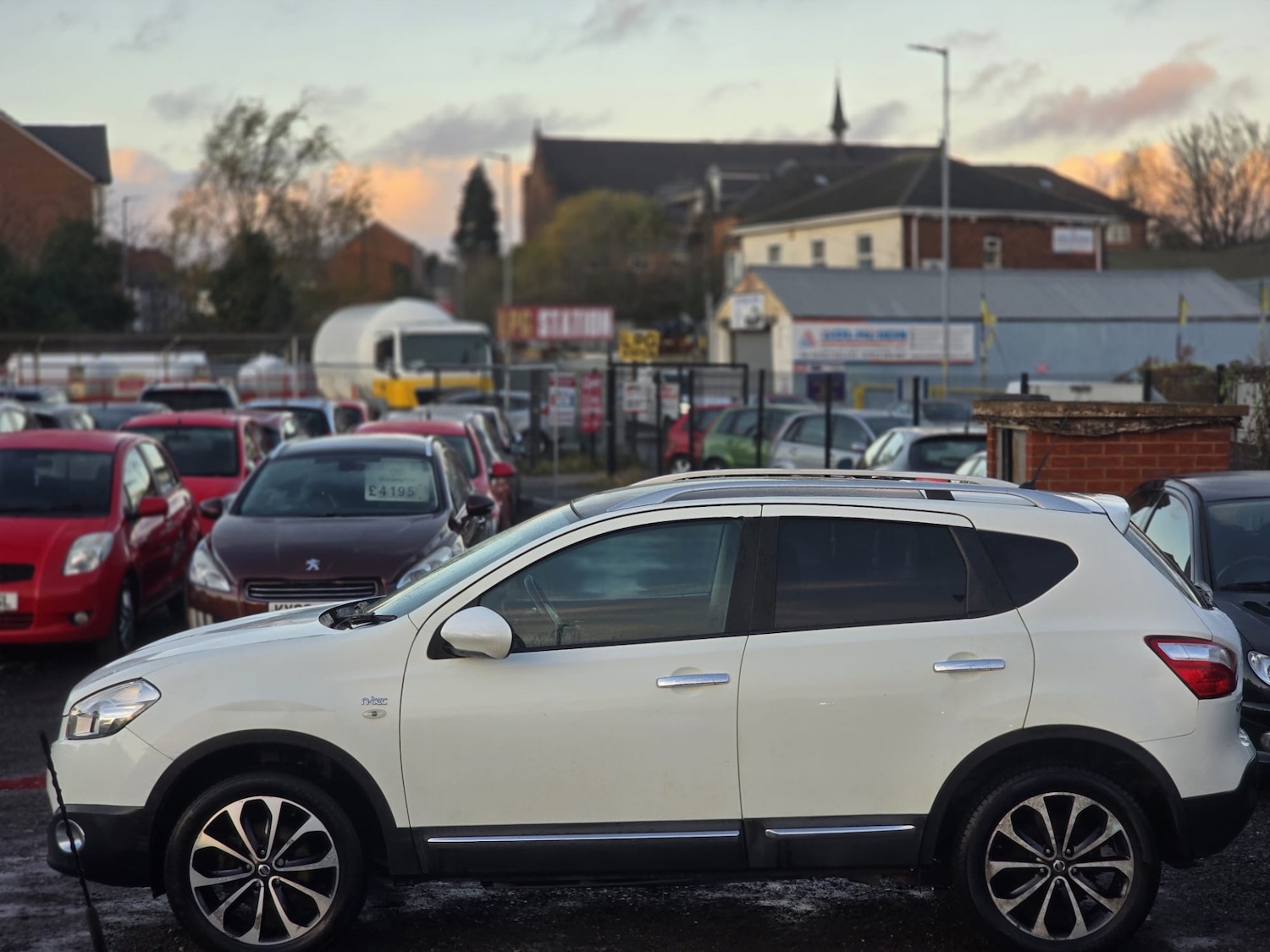 Used Nissan Qashqai 2011 for sale - 76748304: Photo 4
