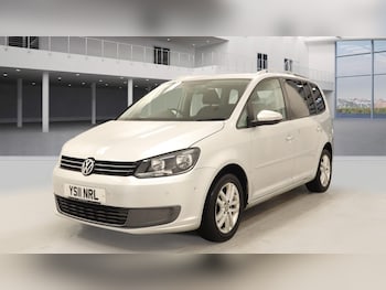 Used Volkswagen Touran 2011 for sale - 77435864: Photo