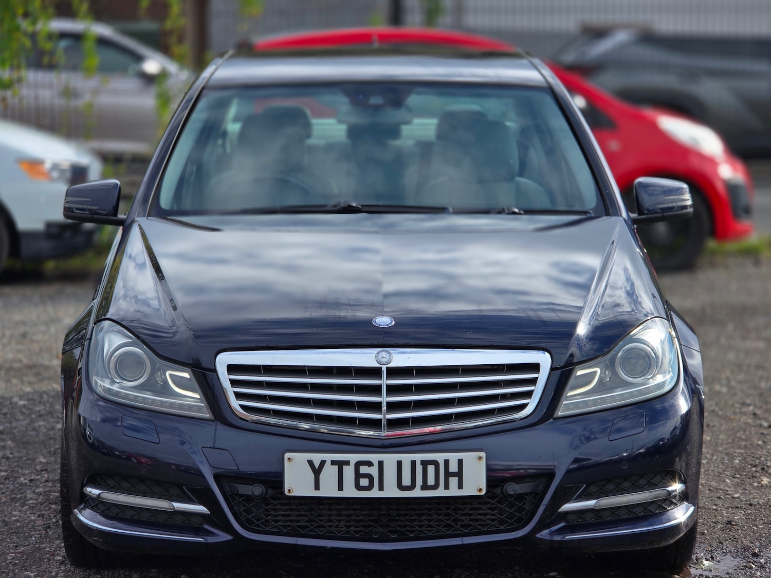 Used Mercedes-Benz C-Class 2011 for sale - 76146291: Photo 2