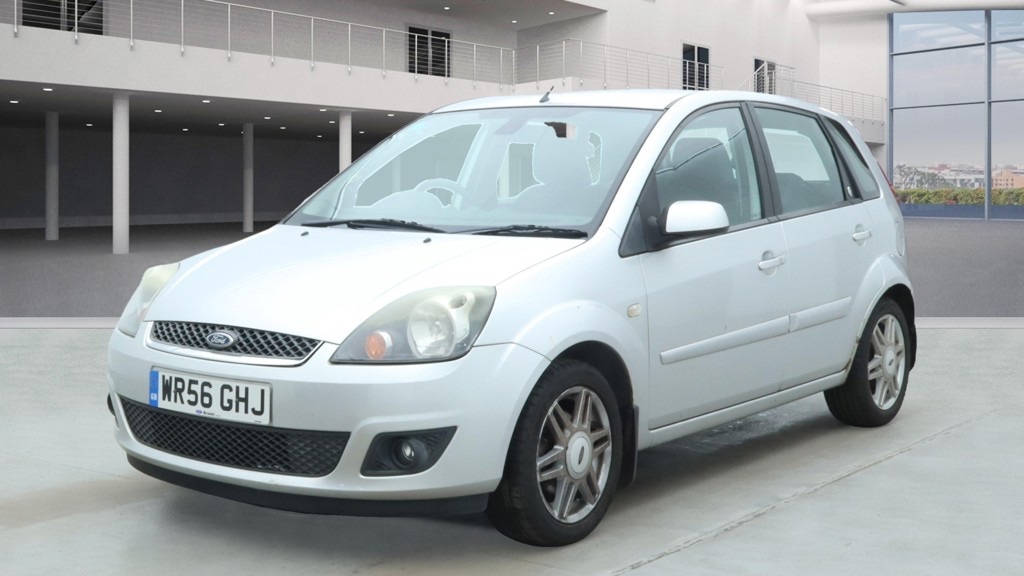 Used Ford Fiesta 2006 for sale - 76492330: Photo 2