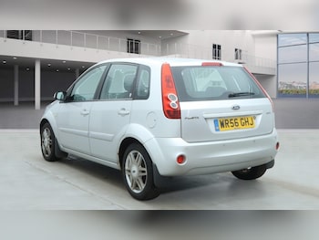 Used Ford Fiesta 2006 for sale - 76492330: Photo