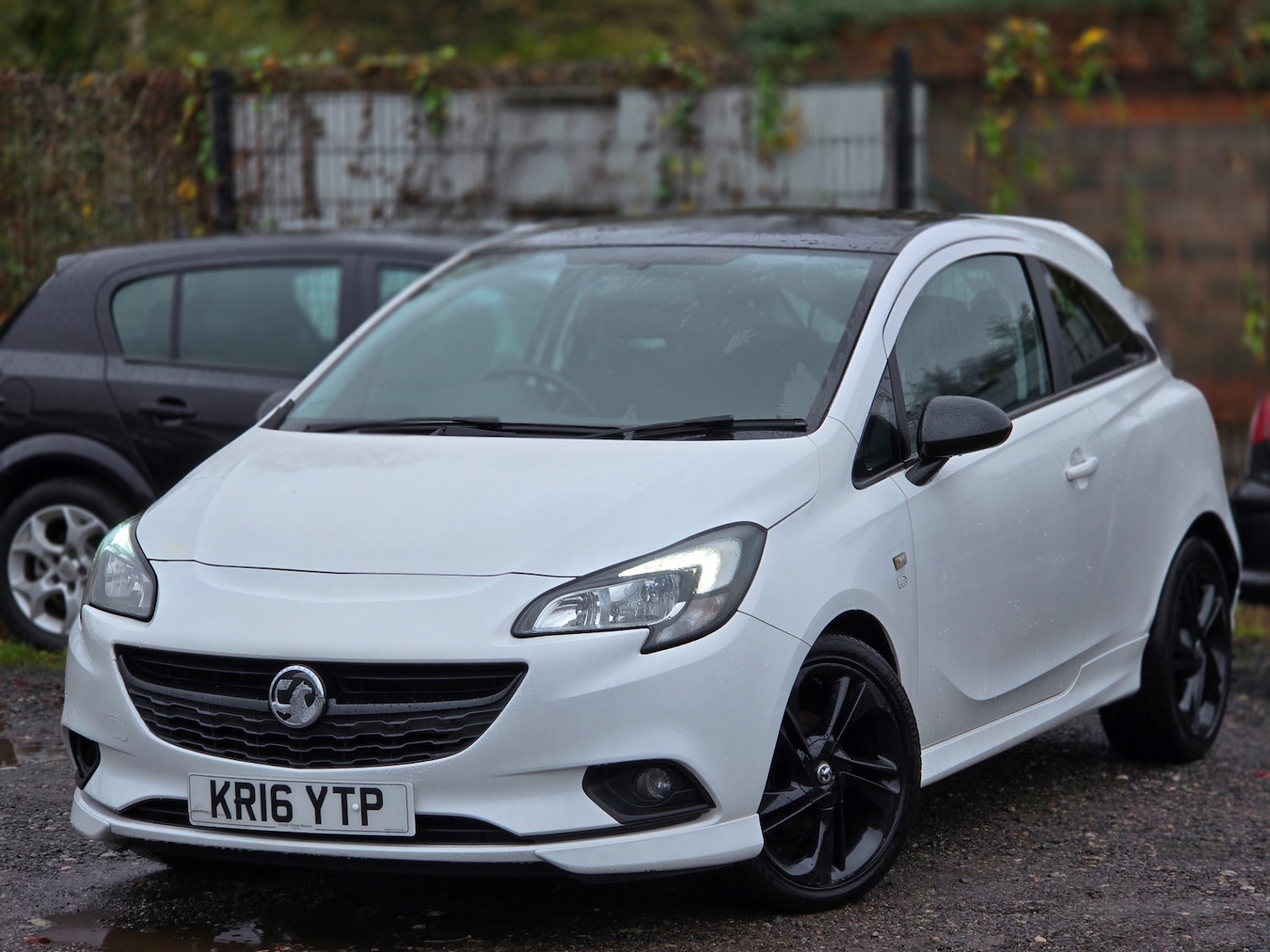 Used Vauxhall Corsa 2016 for sale - 76588648: Photo 3