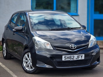 Used Toyota Yaris 2012 for sale - 78654757: Photo