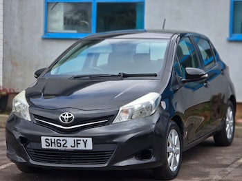 Used Toyota Yaris 2012 for sale - 78654757: Photo
