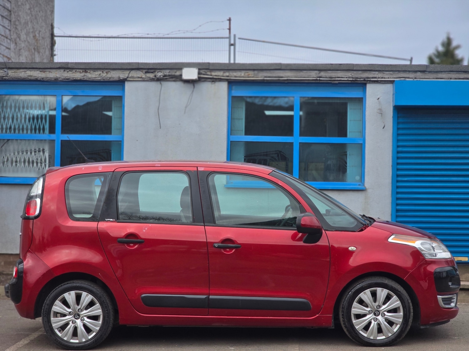 Used Citroen C3 Picasso 2009 for sale - 77762669: Photo 10