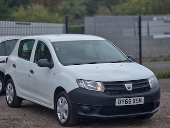 Used Dacia Sandero 2015 for sale - 75444889: Photo