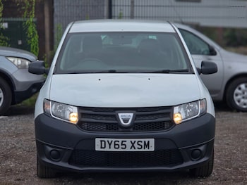 Used Dacia Sandero 2015 for sale - 75444889: Photo