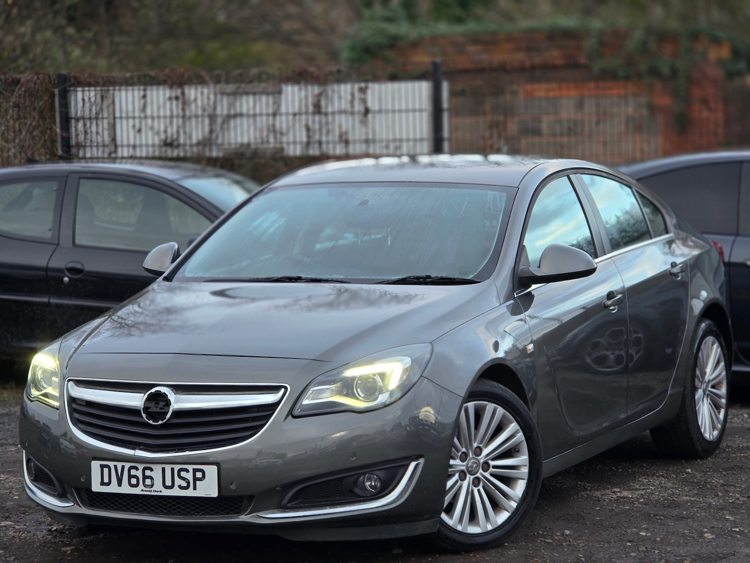 Used Vauxhall Insignia 2016 for sale - 77011986: Photo 3