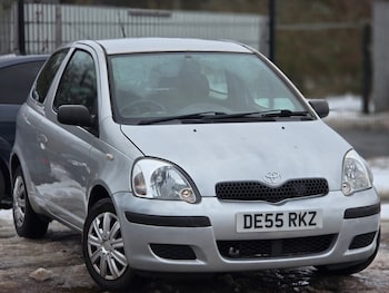 Used Toyota Yaris 2005 for sale - 77165121: Photo