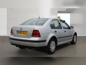 Used Volkswagen Bora 2004 for sale - 78411619: Photo