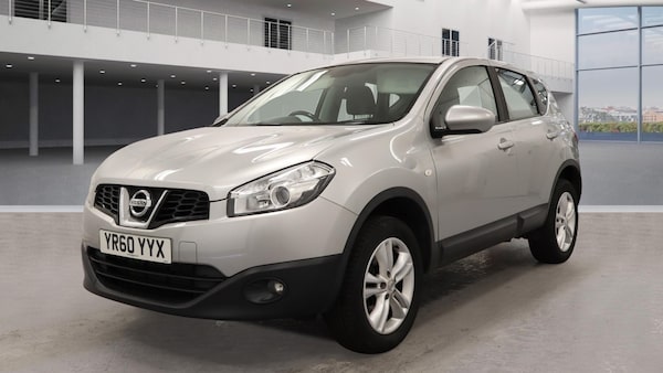 Used Nissan Qashqai 2010 for sale - 76266187: Photo 2