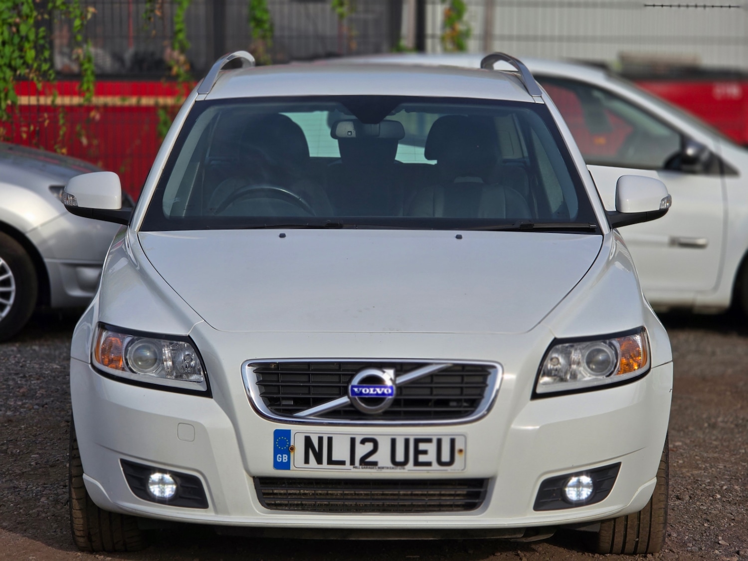 Used Volvo V50 2012 for sale - 76017246: Photo 2