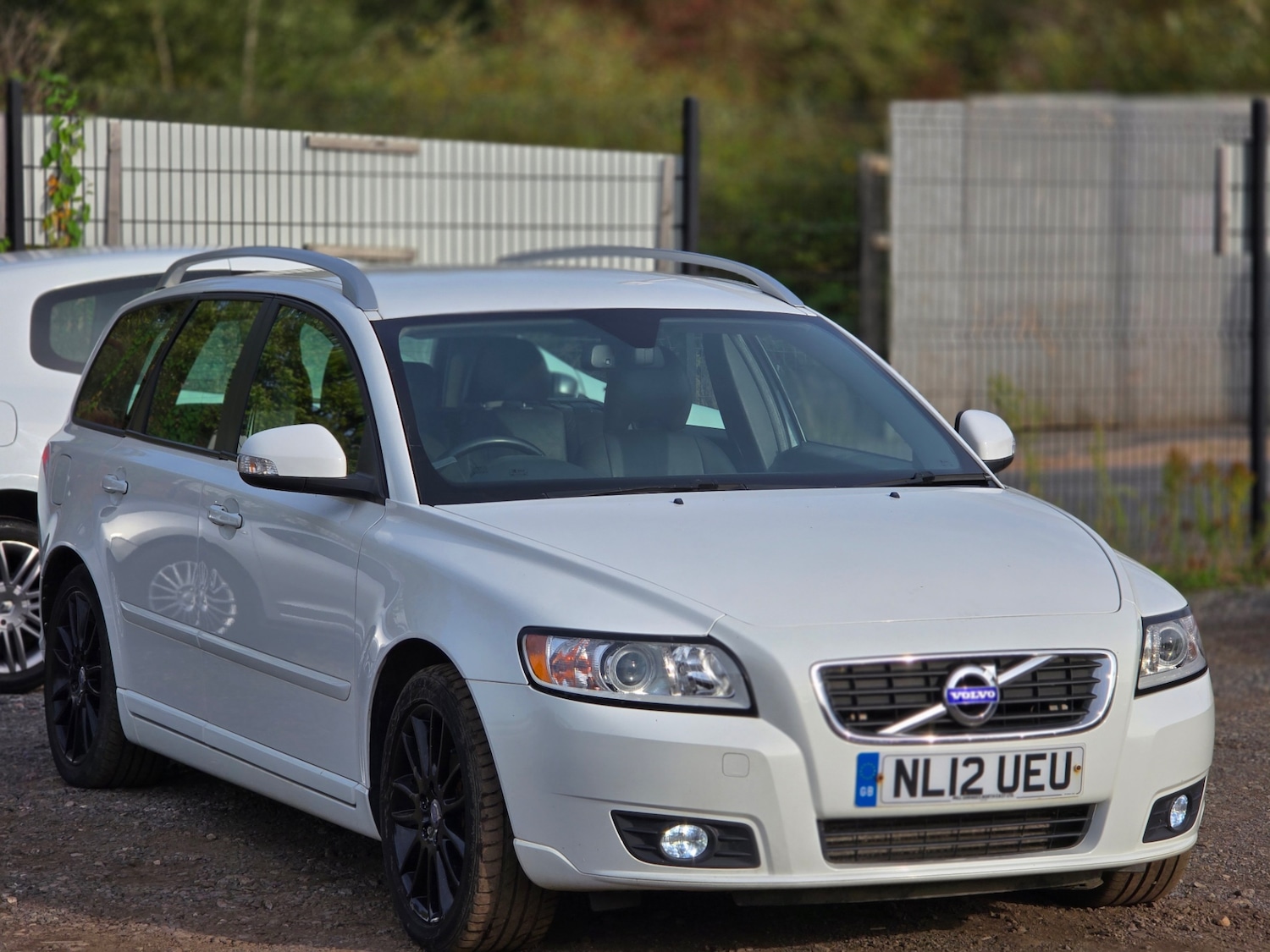 Used Volvo V50 2012 for sale - 76017246: Photo 4