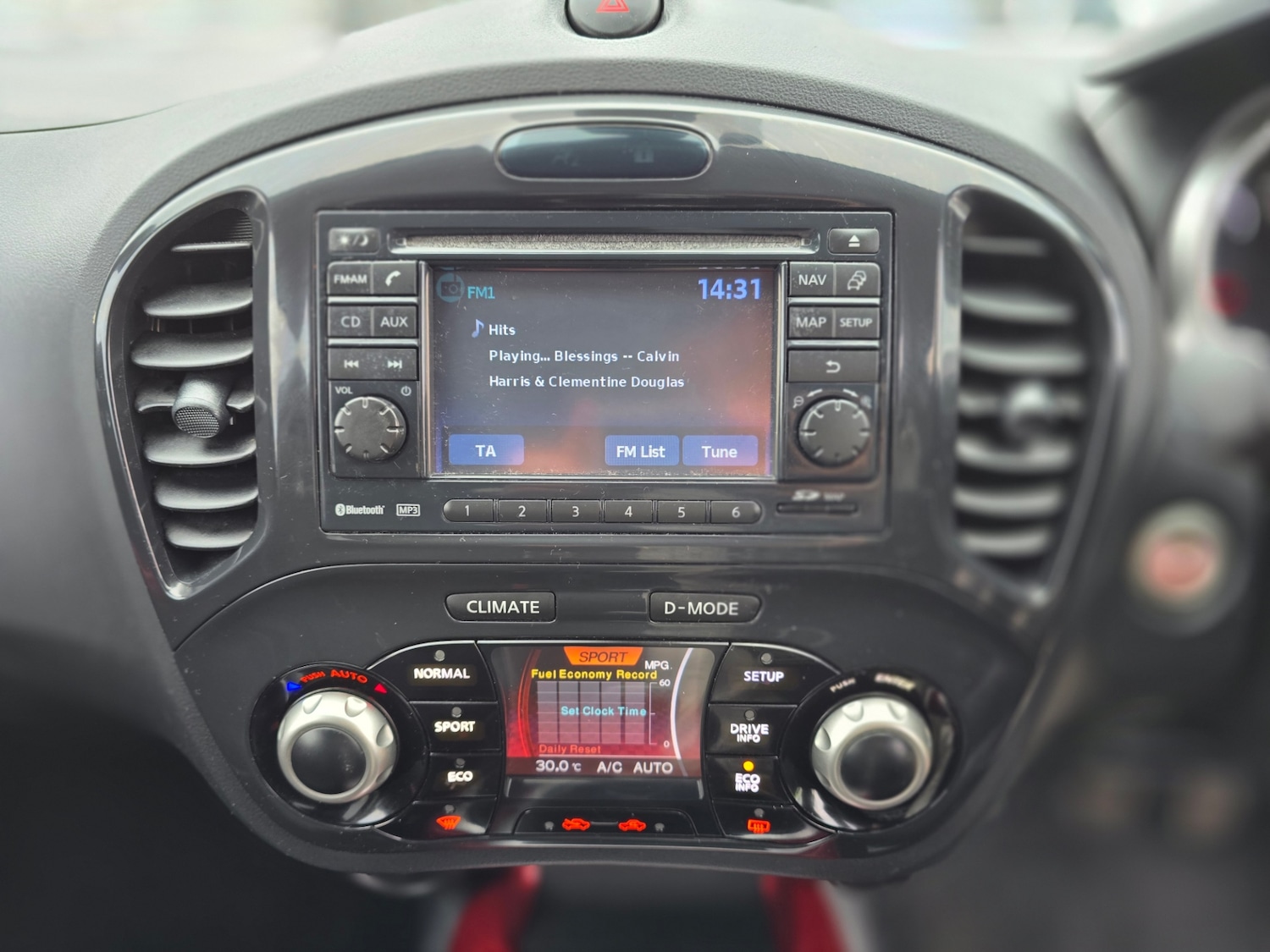 Used Nissan Juke 2012 for sale - 76265850: Photo 16