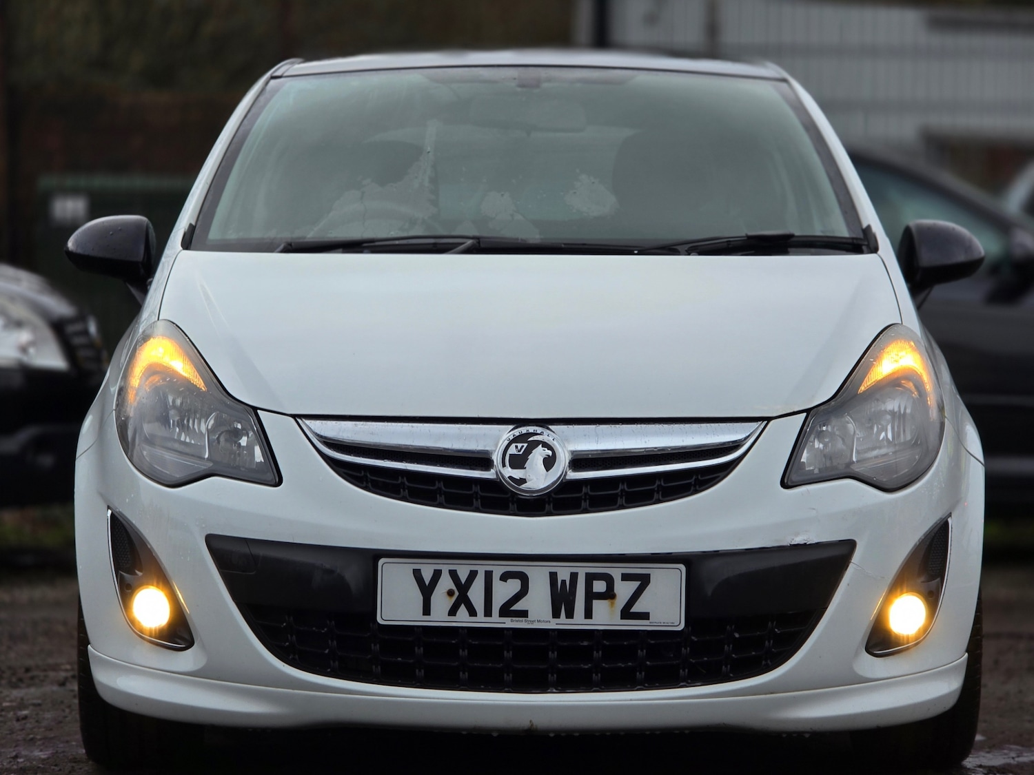Used Vauxhall Corsa 2012 for sale - 77380757: Photo 2