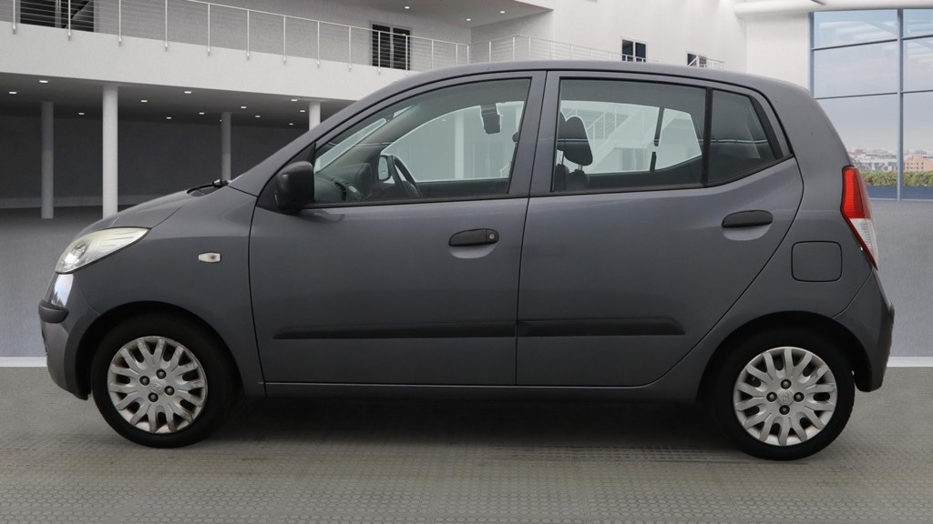 Used Hyundai i10 2010 for sale - 76493824: Photo 6