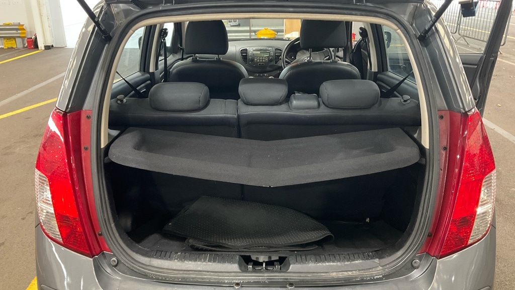 Used Hyundai i10 2010 for sale - 76493824: Photo 7