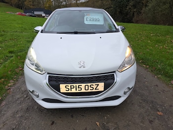 Used Peugeot 208 2015 for sale - 76673246: Photo