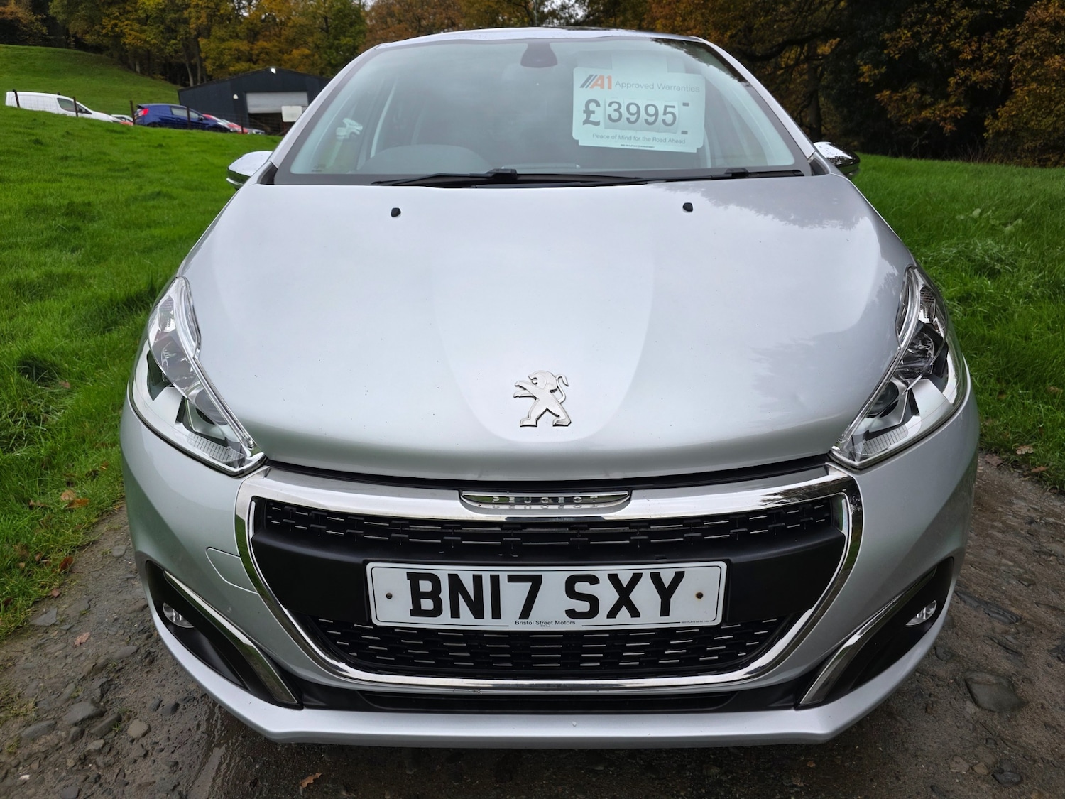Used Peugeot 208 2017 for sale - 76461623: Photo 2