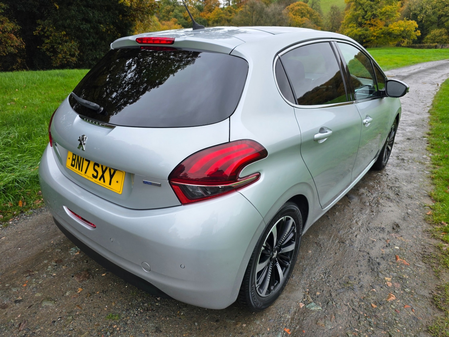 Used Peugeot 208 2017 for sale - 76461623: Photo 6