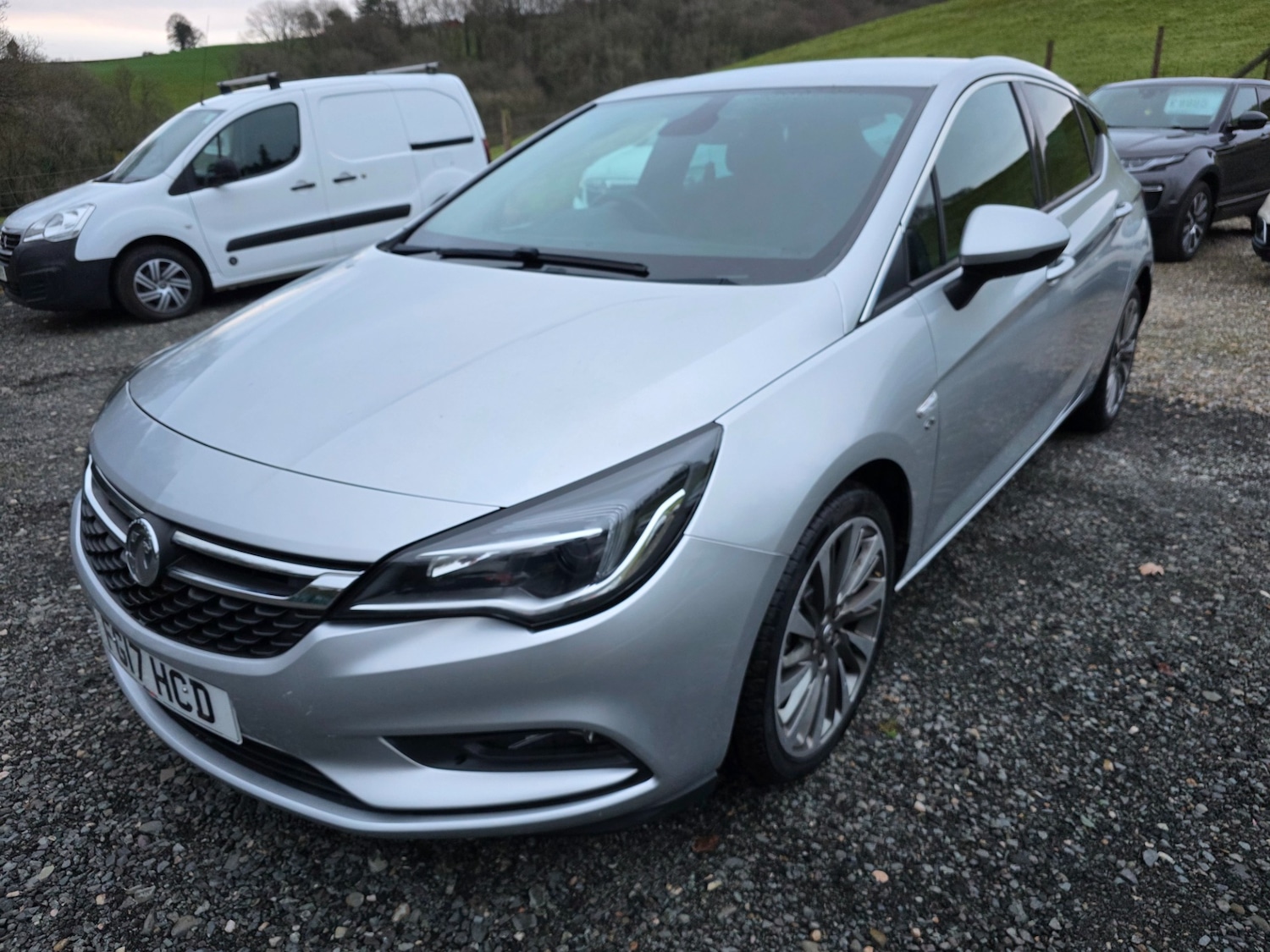 Used Vauxhall Astra 2017 for sale - 77198342: Photo 3