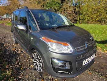 2013 (62) - 1.6 HDi 8V Selection 5dr