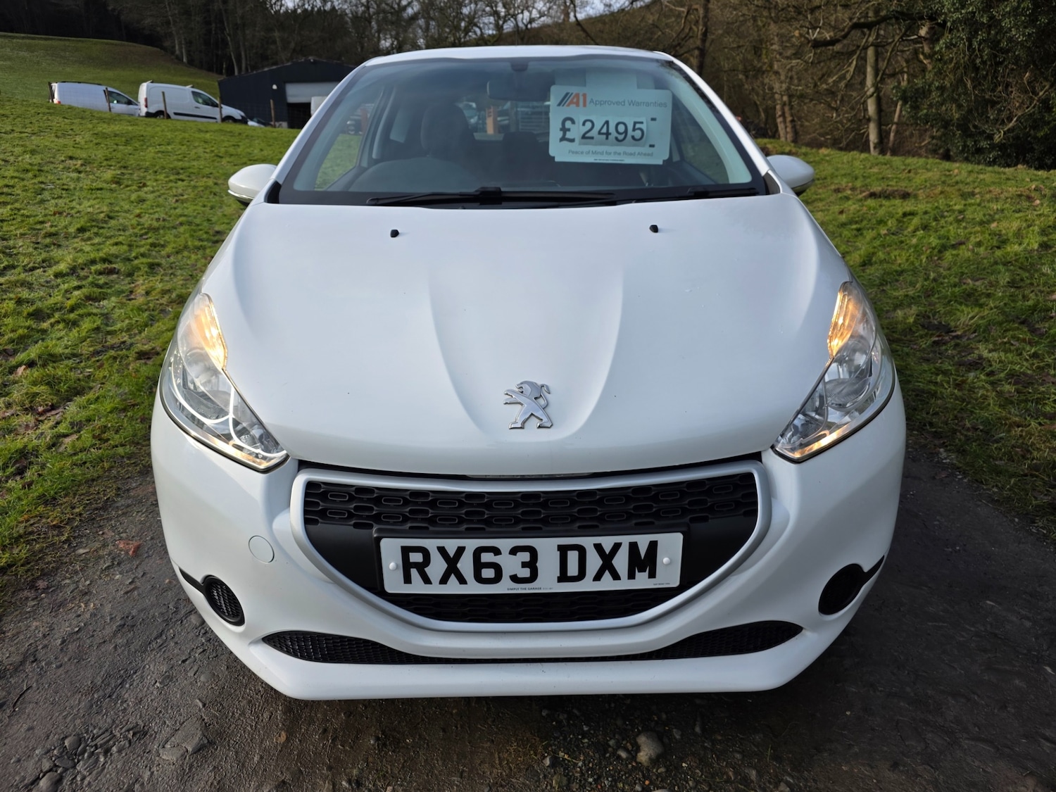 Used Peugeot 208 2013 for sale - 77195925: Photo 2