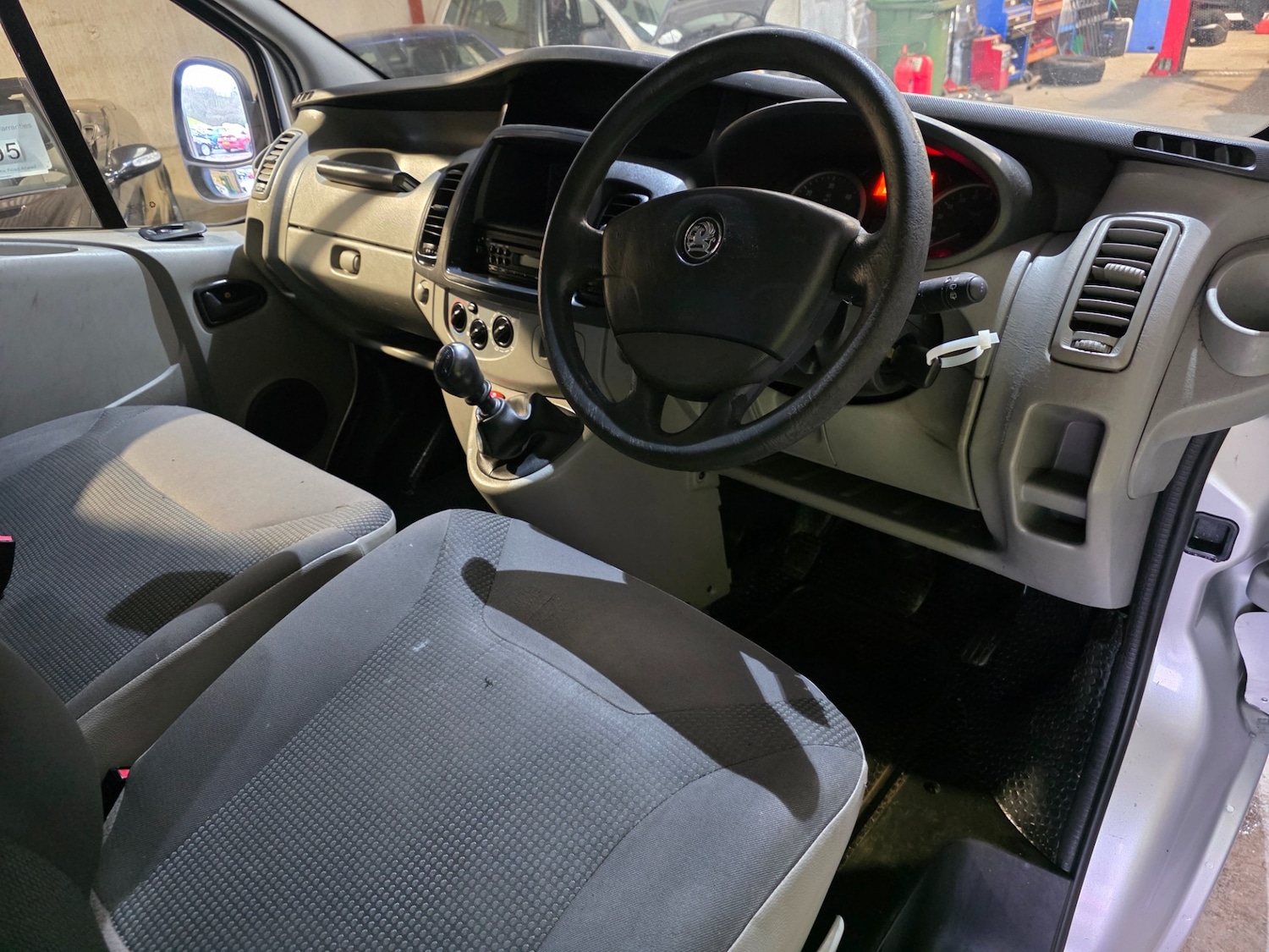 Used Vauxhall Vivaro 2012 for sale - 77283849: Photo 8