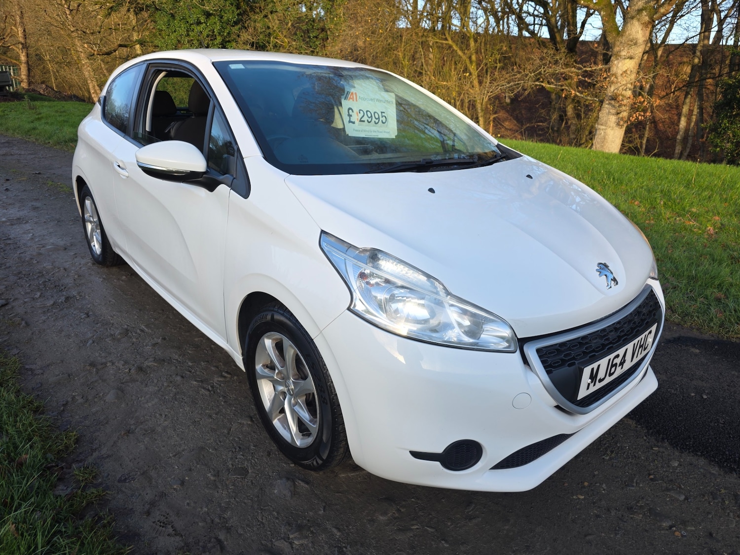 Used Peugeot 208 2014 for sale - 76931126: Photo 1
