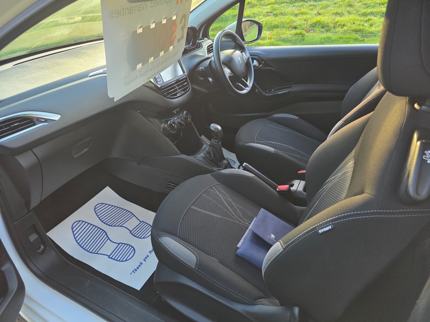 Used Peugeot 208 2014 for sale - 76931126: Photo 8