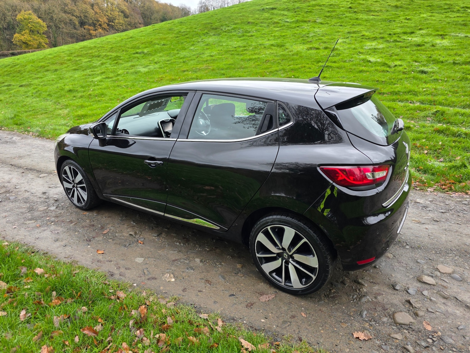 Used Renault Clio 2014 for sale - 76673332: Photo 5