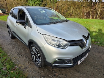 Used Renault Captur 2016 for sale - 76957390: Photo