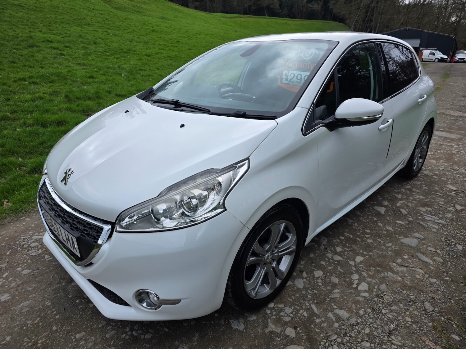 Used Peugeot 208 2014 for sale - 77818015: Photo 3