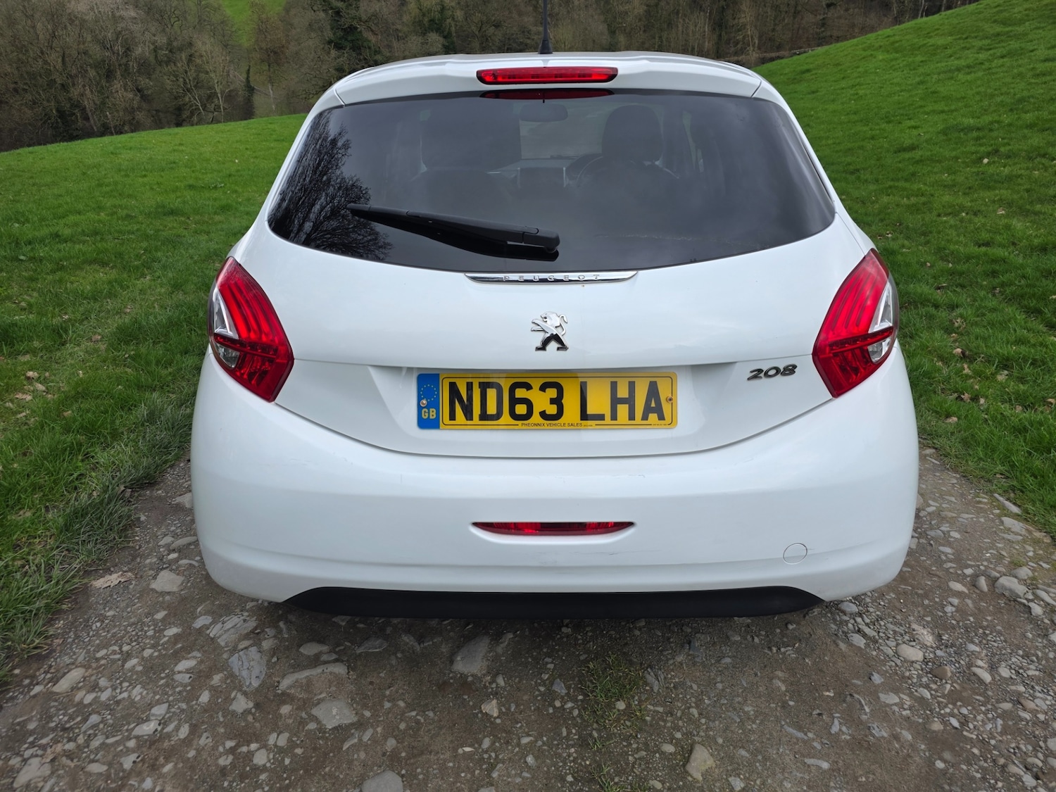 Used Peugeot 208 2014 for sale - 77818015: Photo 5