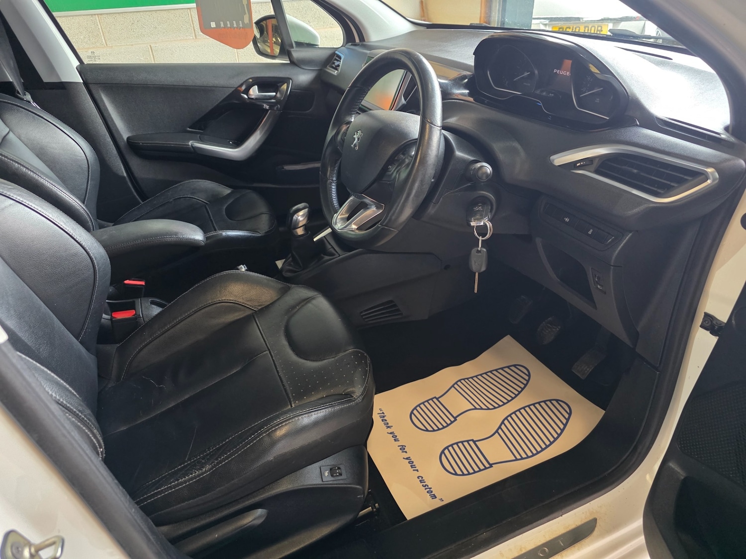 Used Peugeot 208 2014 for sale - 77818015: Photo 8