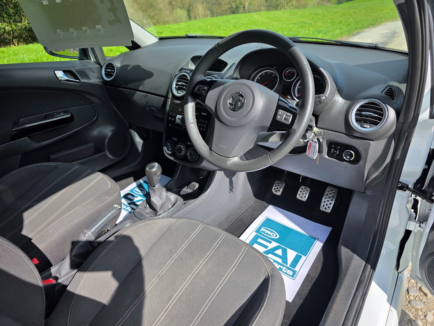 Used Vauxhall Corsa 2014 for sale - 78107975: Photo 9