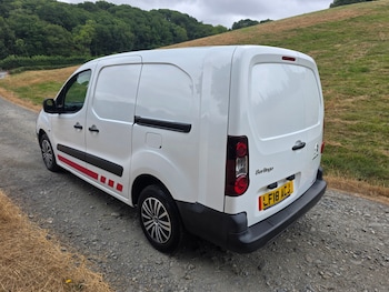 Used Citroen Berlingo 2018 for sale - 79557361: Photo