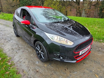 Used Ford Fiesta 2015 for sale - 76763141: Photo