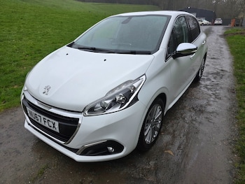 Used Peugeot 208 2017 for sale - 77715837: Photo