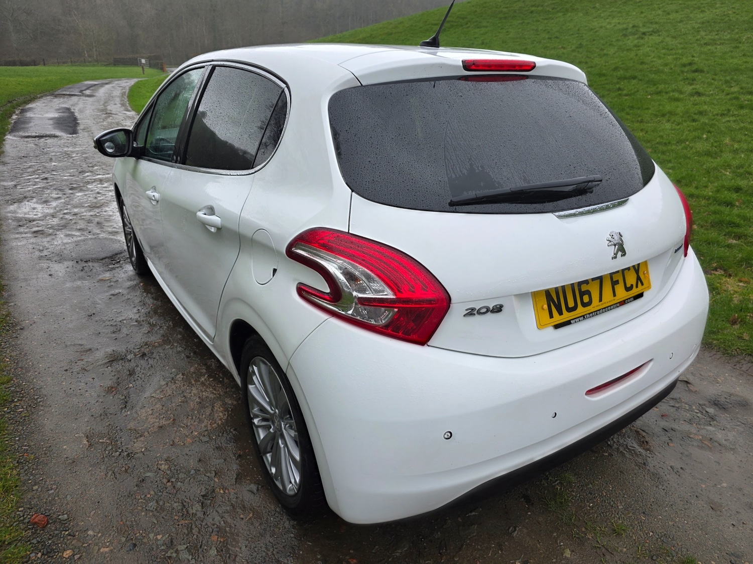 Used Peugeot 208 2017 for sale - 77715837: Photo 4