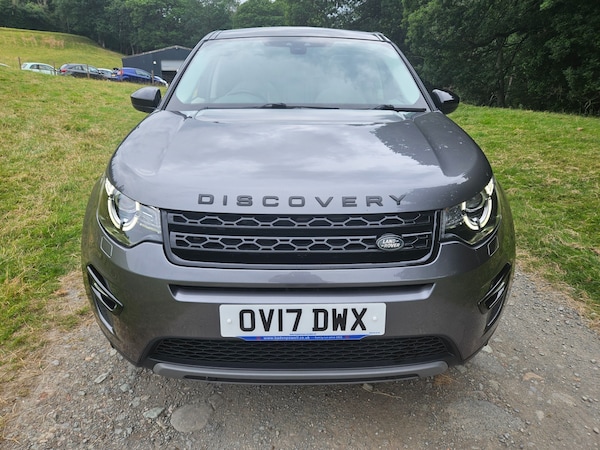 Used Land Rover Discovery Sport 2017 for sale - 75203284: Photo 2