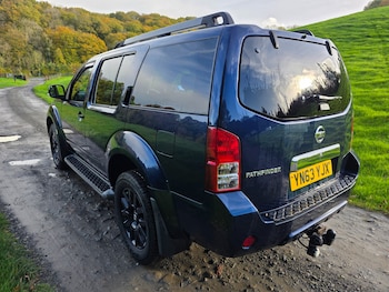 Used Nissan Pathfinder 2013 for sale - 76403368: Photo