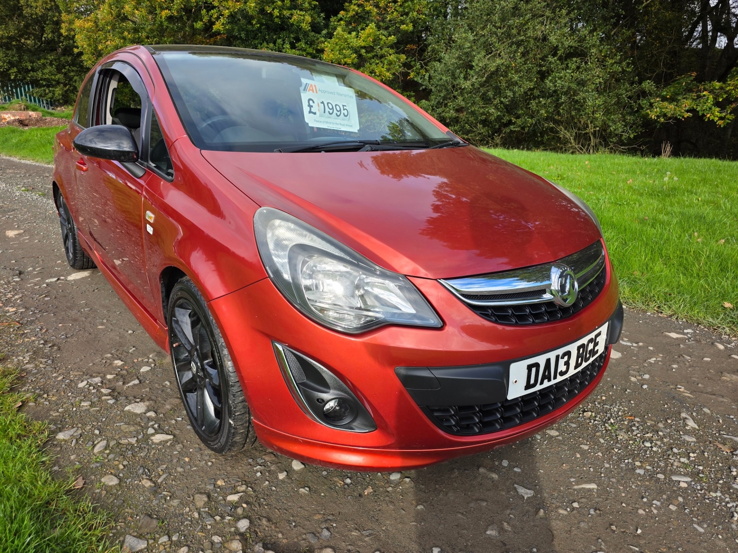 Used Vauxhall Corsa 2013 for sale - 76352289: Photo 1