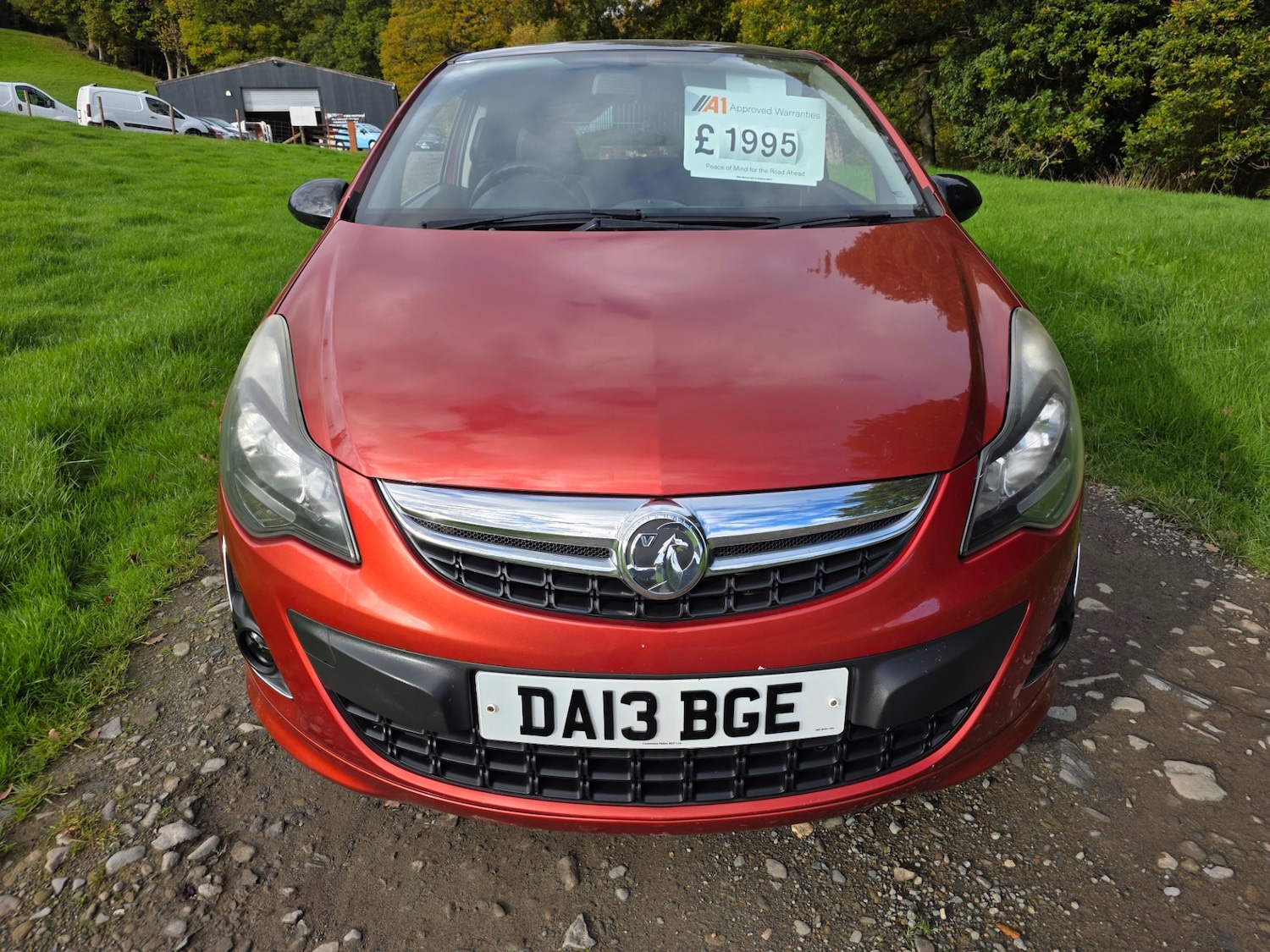 Used Vauxhall Corsa 2013 for sale - 76352289: Photo 2