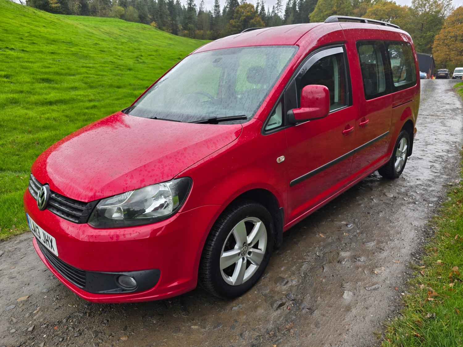 Used Volkswagen Caddy Maxi Life 2013 for sale - 76425887: Photo 3