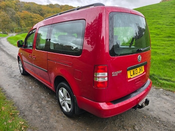 Used Volkswagen Caddy Maxi Life 2013 for sale - 76425887: Photo