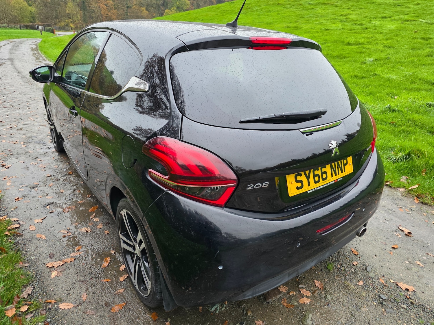 Used Peugeot 208 2016 for sale - 76577320: Photo 4