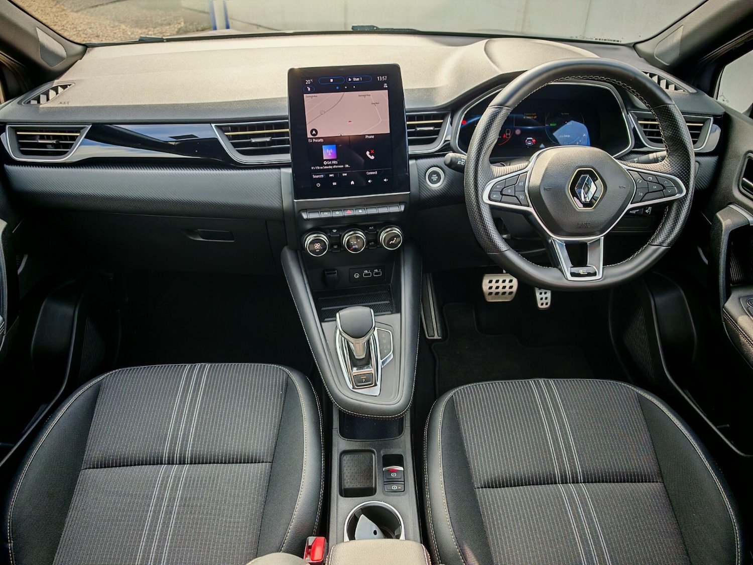 Used Renault Captur 2023 for sale - 76567982: Photo 10