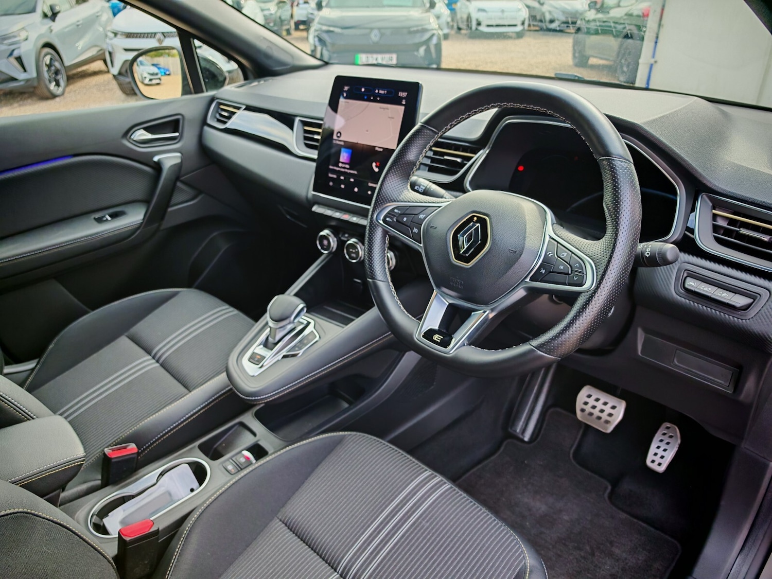 Used Renault Captur 2023 for sale - 76567982: Photo 15