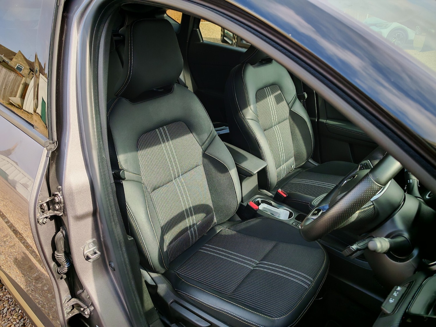 Used Renault Captur 2023 for sale - 76567982: Photo 17